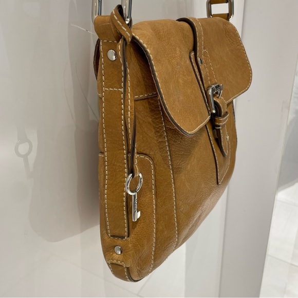 Fossil Tan Leather Crossbody Shoulder Bag with Key - Picture 6 of 16